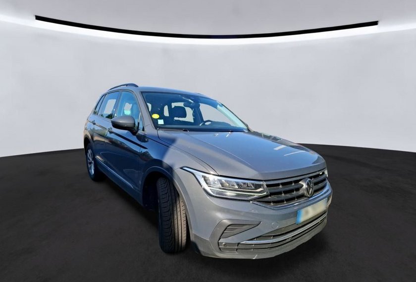 Volkswagen Tiguan Tiguan 2.0 TDI Life Navi*LED*KAMERA*ACC*DSG