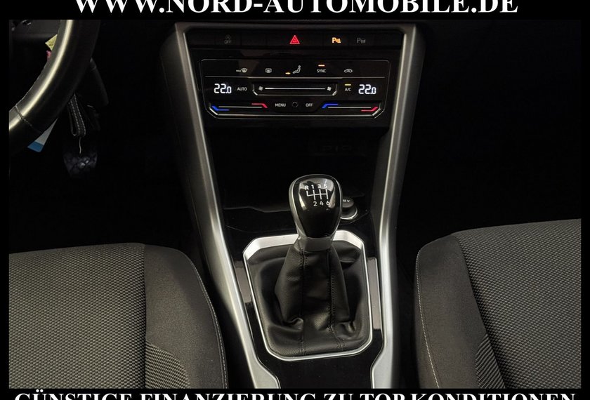 Volkswagen T-Roc T-Roc 2.0 TDI Life Navi*PDC*LED*AHK*Dig.Cockpit