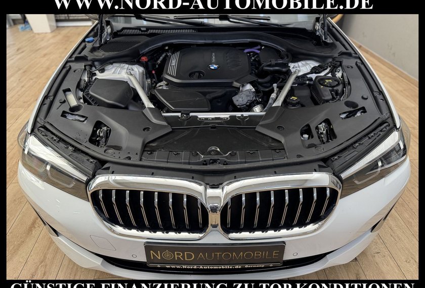 BMW 520 520 d Touring Luxury Line MJ2021*AHK*PANO*LIVECP
