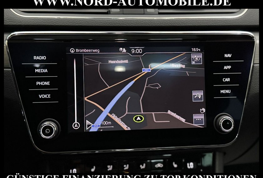 Skoda Superb Superb Combi Style 2.0 TDI DSG Pano/AHK/Kamera/