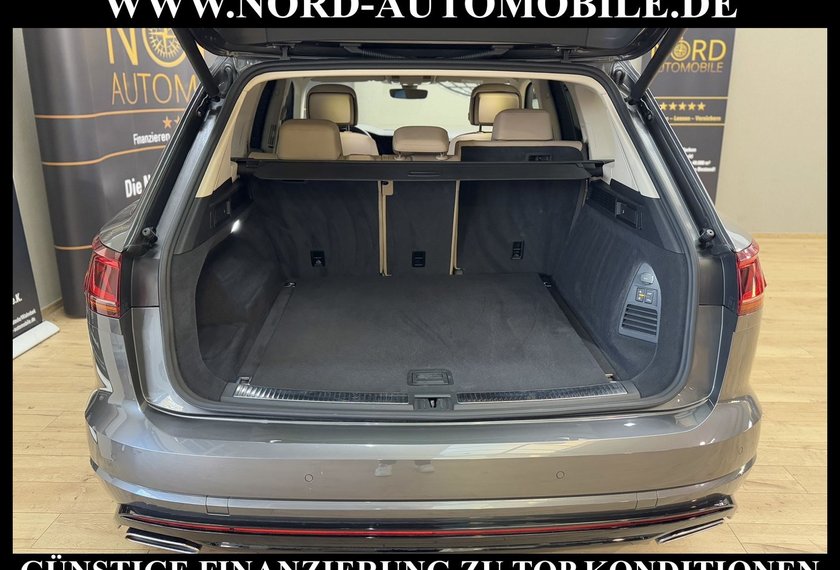 Volkswagen Touareg Touareg 3.0 TDI R-Line Black Style AHK/Luft/21&apos;&apos;