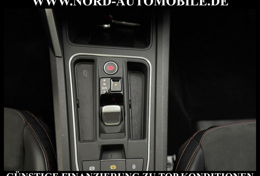 Seat Leon Leon SP FR 1.5 eTSI DSG Pano/AHK/18/Kamera/Navi/