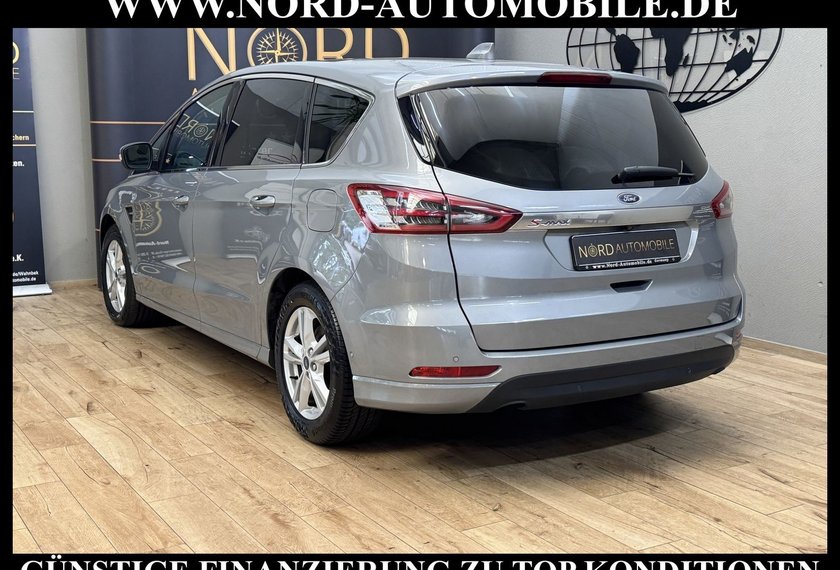 Ford S-Max S-MAX Titanium *LEDER*PANO*STHZ*NAV*UPE:52