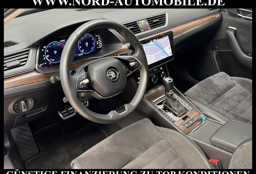 Skoda Superb Superb Combi SCOUT TDI DSG 4x4 *AHK*PANO*UPE61*
