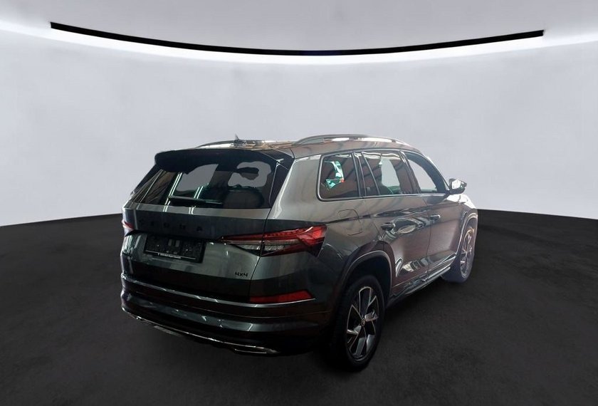 Skoda Kodiaq Kodiaq Sportline 2.0 TDI DSG 7-Sitzer/AHK/ACC/19