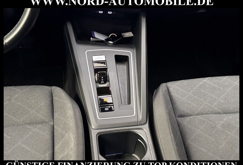 Volkswagen Golf Golf Limo Life 2.0 TDI SCR DSG Kamera/Navi/LED/