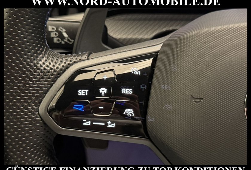 Volkswagen Golf Golf R Variant 4MOT 2.0 TSI DSG Leder/Pano/R-Per