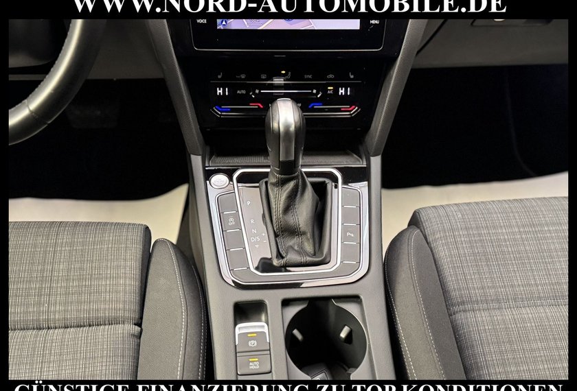 Volkswagen Passat Variant Passat Variant 2.0 TDI DSG Navi/LED/Kamera/17 Bu