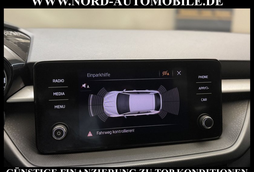 Skoda Fabia Fabia Ambition 1.0 TSI LED/PDC/Klima/15Zoll
