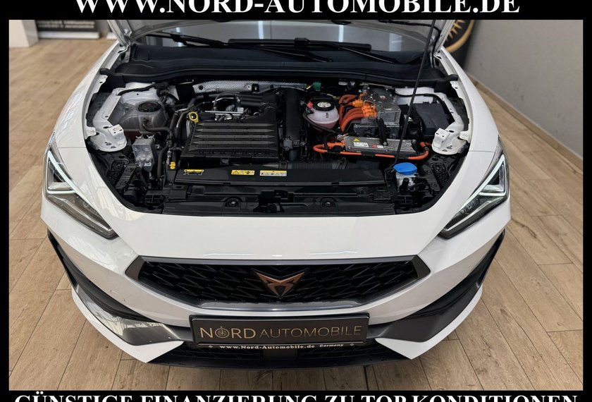 Cupra Leon Leon Sportstourer VZ 1.4 TSI e-Hybrid DSG Kamera