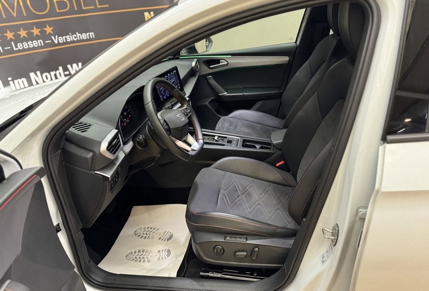 Seat Leon Leon 1.4 TSI e-HYBRID DSG Kamera/Navi/LED/18/ FR