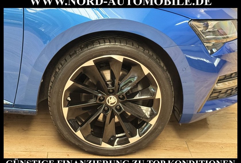 Skoda Superb Superb iV Combi Sportline 1.4 TSI DSG Pano/AHK/