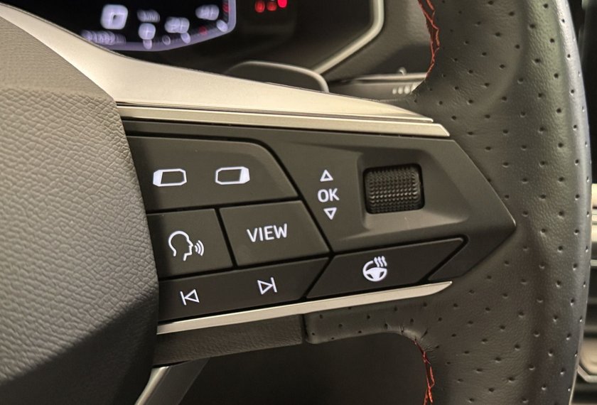 Seat Tarraco Tarraco FR 1.5 TSI DSG 7-Sitzer/20/Pano/AHK
