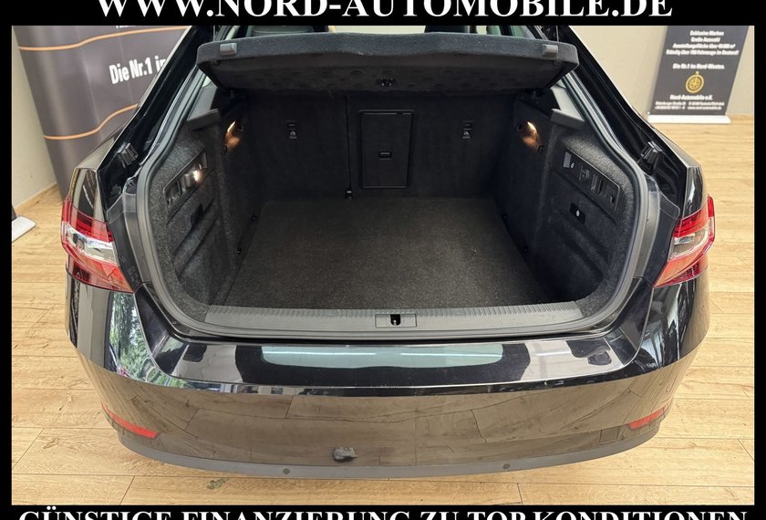 Skoda Superb Superb 2.0 TDI DSG Limo Leder/Navi/Xen/Kamera Pr