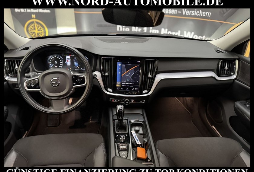 Volvo V60 V60 Kombi D3 Diesel Momentum Pro*20ZOLL*LED*KAM*