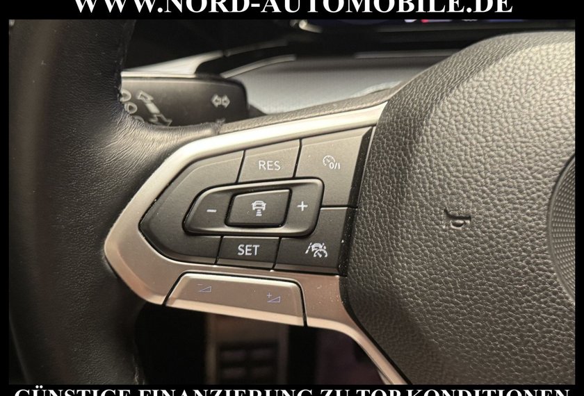 Volkswagen Golf Golf Life ACTIVE 1.5 TSI Navi/LED/PDC/16/Side&amp;La