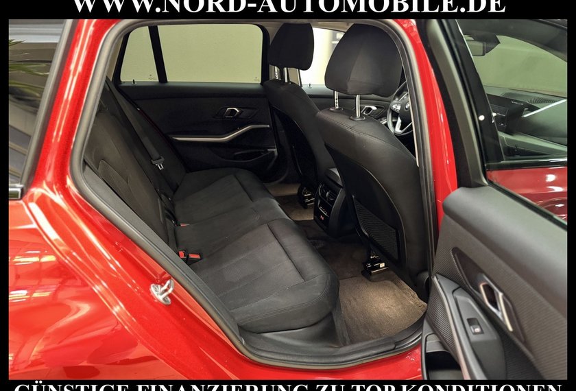 BMW 320 320 d Touring xDrive *LED*AHK*Curved*Shadow*MJ23
