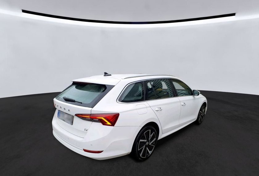 Skoda Octavia Octavia iV Combi Style 1.4 TSI DSG Head-Up/18/