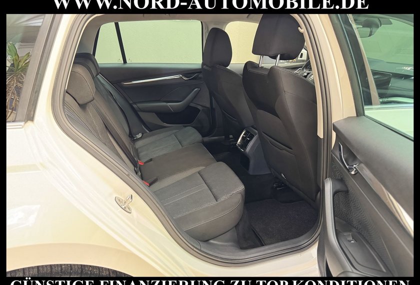 Skoda Octavia Octavia iV Combi Style 1.4 TSI DSG Head-Up/Matri