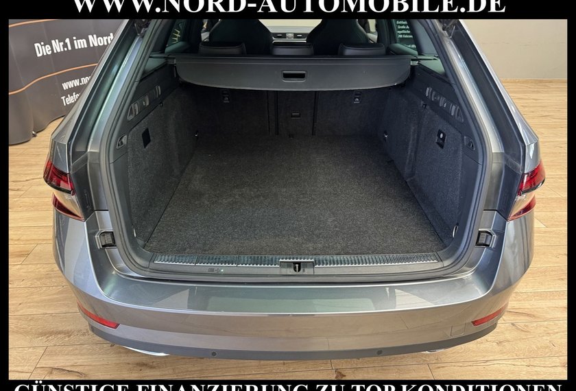 Skoda Superb Superb iV Combi Sportline 1.4 TSI DSG AHK/Kamera