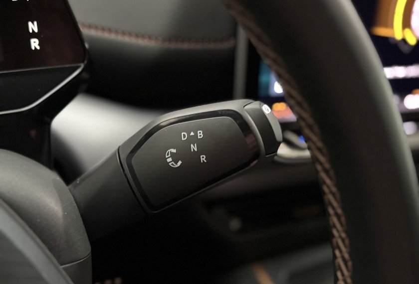 Cupra Born Born 170KW CCS/LED/LM19/63KWH