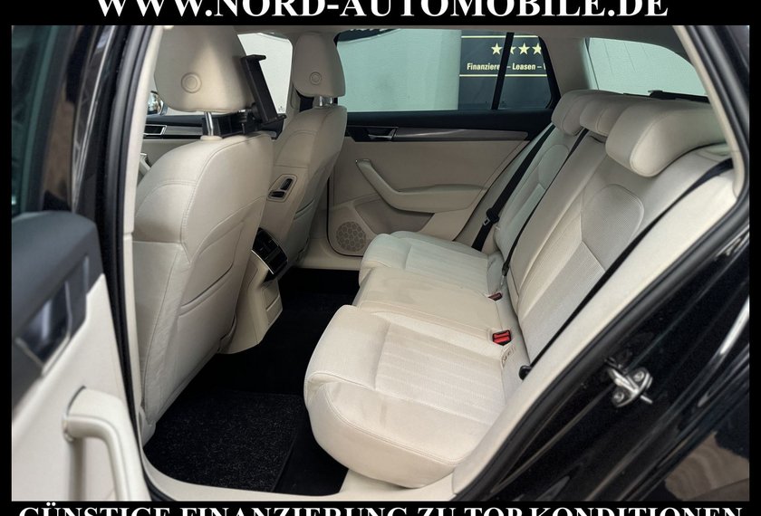 Skoda Superb Superb Combi 2.0 TDI Style DSG Kamera/Navi/LED