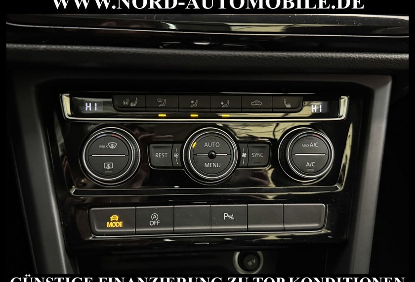 Volkswagen Touran Touran Highline 1.5 TSI DSG Pano/ACC/Navi/LED/17