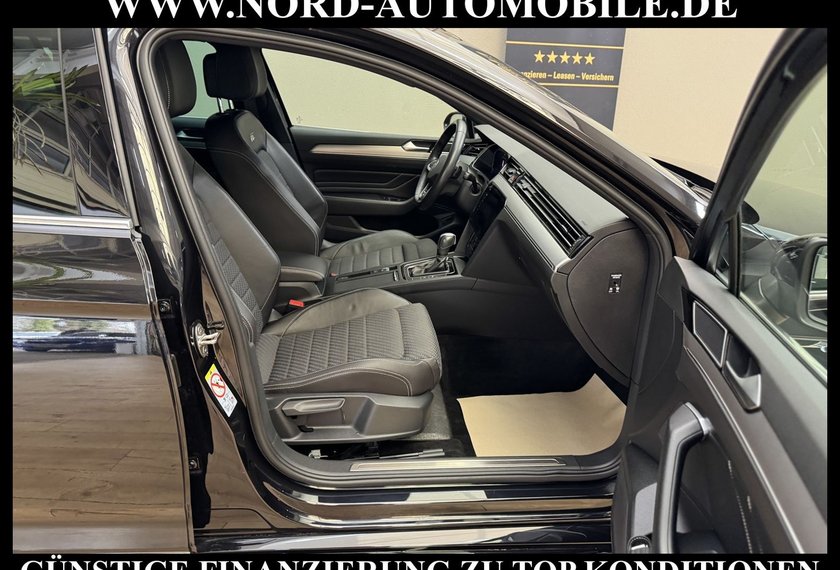 Volkswagen Passat Variant Passat Variant R-Line 2.0 TSI DSG Area View/AHK/