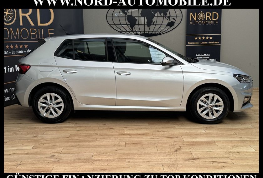Skoda Fabia Fabia Ambition 1.0 MPI LED/Klima/Spurhalte/PDC
