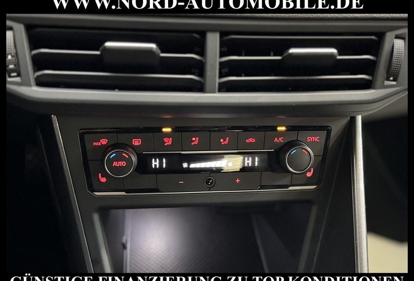 Volkswagen Polo Polo R-Line 1.0 TSI DSG Navi*LED*Dig.Cockpit*17&apos;