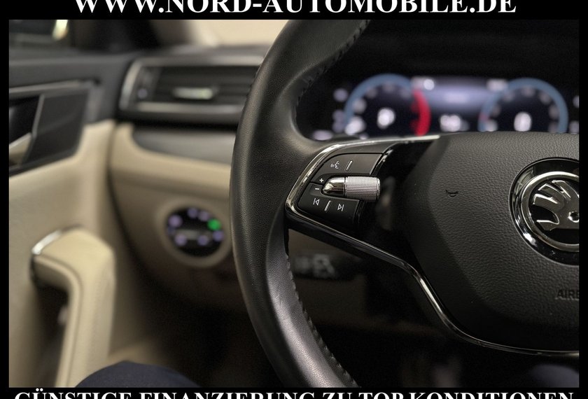 Skoda Superb Superb Combi 2.0 TDI Style DSG Kamera/Navi/LED