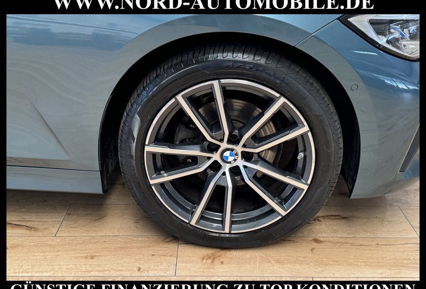 BMW 320 320 d Touring xDrive Sport Line *LASER*STHZ*AHK*