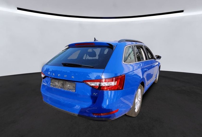 Skoda Superb Superb iV Combi Ambition 1.4 TSI DSG Virt.Cockpi