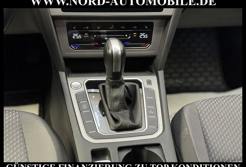 Volkswagen Passat Variant Passat Variant 2.0 TDI DSG AHK/Kamer/Navi/LED