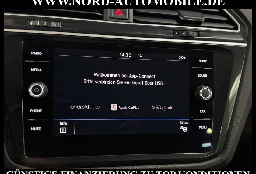 Volkswagen Tiguan Tiguan 2.0 TDI DSG IQ.DRIVE *LED*AHK*ACC*SHZ IQ.