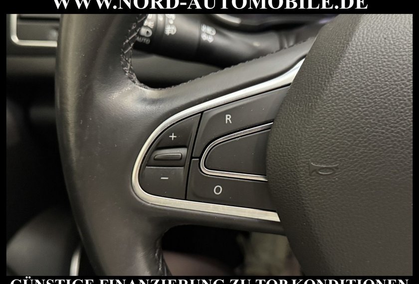 Renault Megane Megane IV Lim. BLUE dCI 115 BOSE EDITION*18ZOLL*