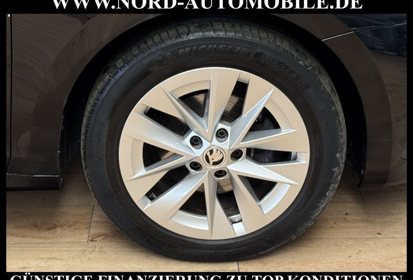 Skoda Octavia Octavia Limousine Style First Edition 2.0 TDI