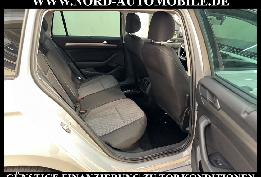 Volkswagen Passat Variant Passat Variant 2.0 TDI Conceptline DSG AHK/Navi/