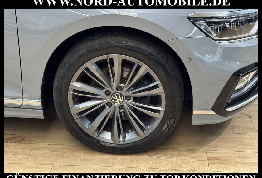 Volkswagen Passat Variant Passat Variant R-Line 2.0 TSI Dig.Cockpit/18/Nav