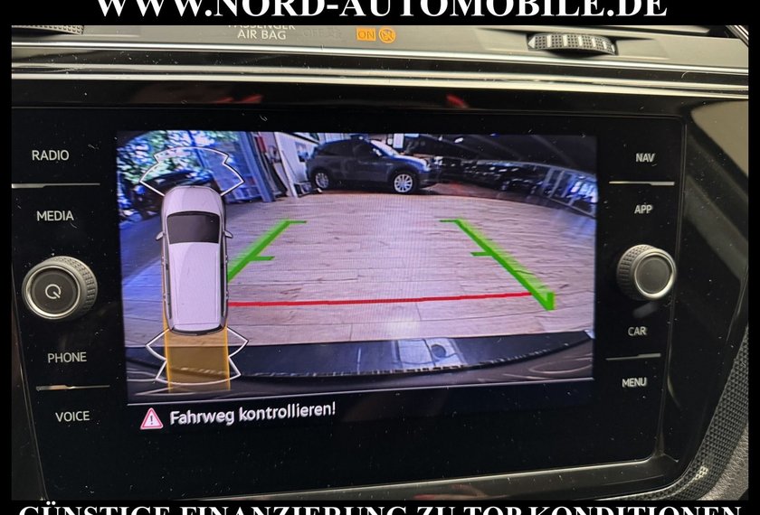 Volkswagen Touran Touran 1.5 TSI DSG R-Line Kamer/AHK/Navi/LED/18