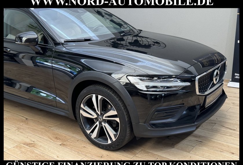 Volvo V60 V60 Cross Country Pro AWD LED*PANO*H&amp;K*KAM*LEDER