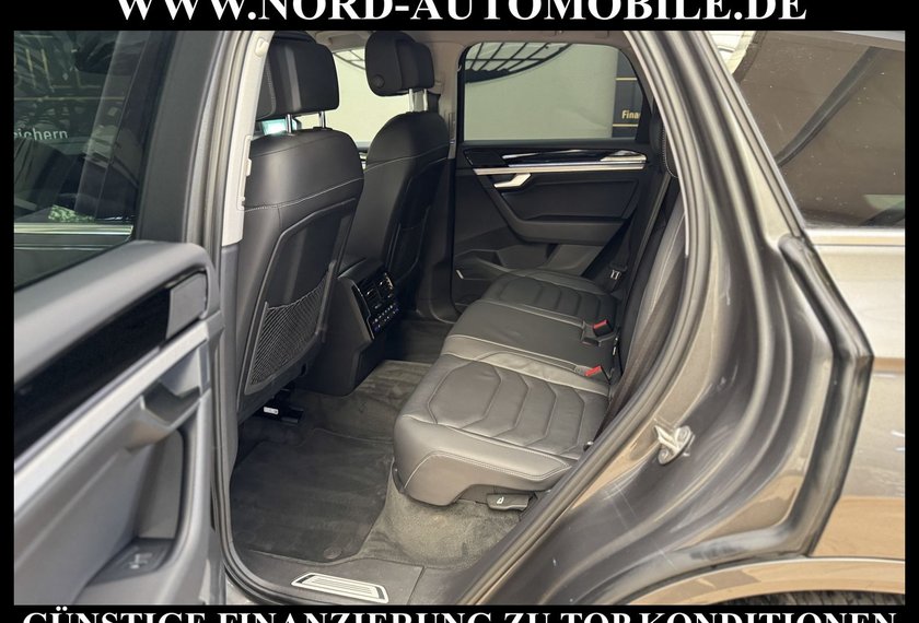 Volkswagen Touareg Touareg R-Line 4MOT 3.0 TDI Luft/Dig.Cockpit/AHK