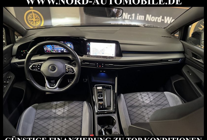 Volkswagen Golf Golf R-Line 1.5 eTSI DSG ACC/Navi/LED/PDC/17