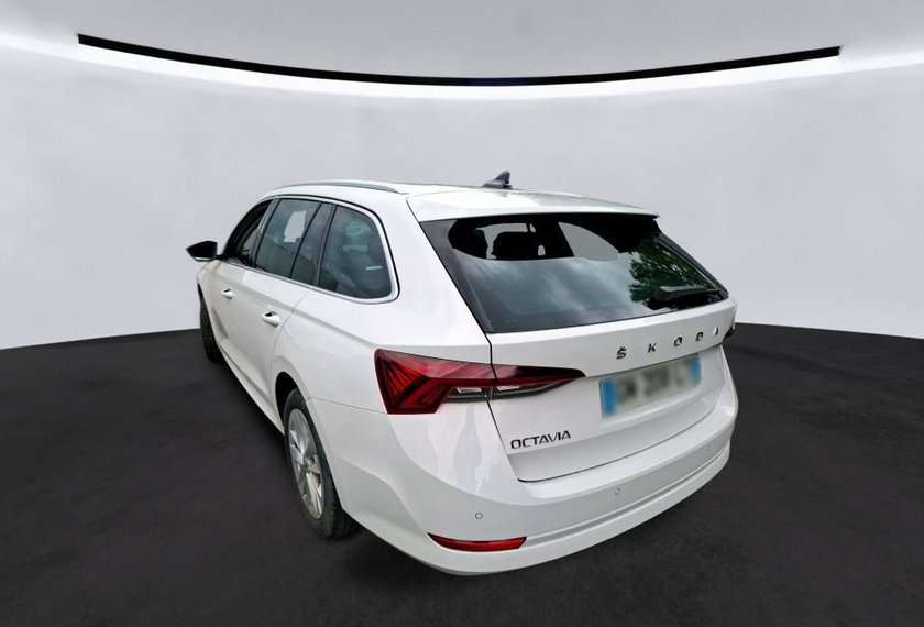 Skoda Octavia Octavia Combi 2.0 TDI DSG Style Kamera*LED*Navi