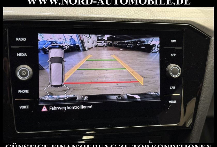Volkswagen Passat Variant Passat Variant 2.0 TDI DSG Navi/LED/Kamera/17 Bu