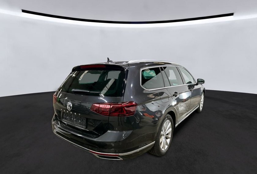 Volkswagen Passat Variant Passat Variant Elegance 2.0 TDI DSG Teilleder