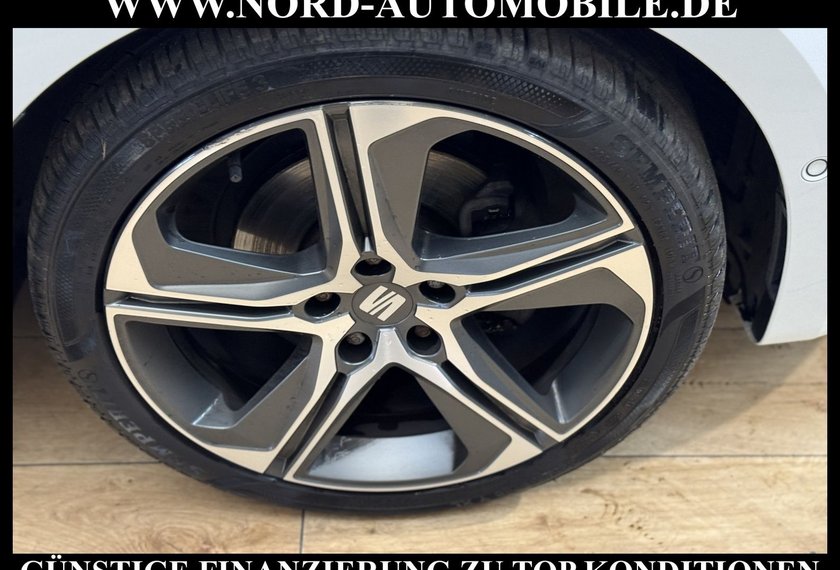 Seat Leon Leon SP FR 1.5 eTSI DSG Pano/AHK/18/Kamera/Navi/