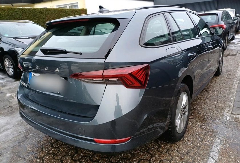 Skoda Octavia Octavia Combi Ambition 2.0 TDI DSG Kamera/AHK/