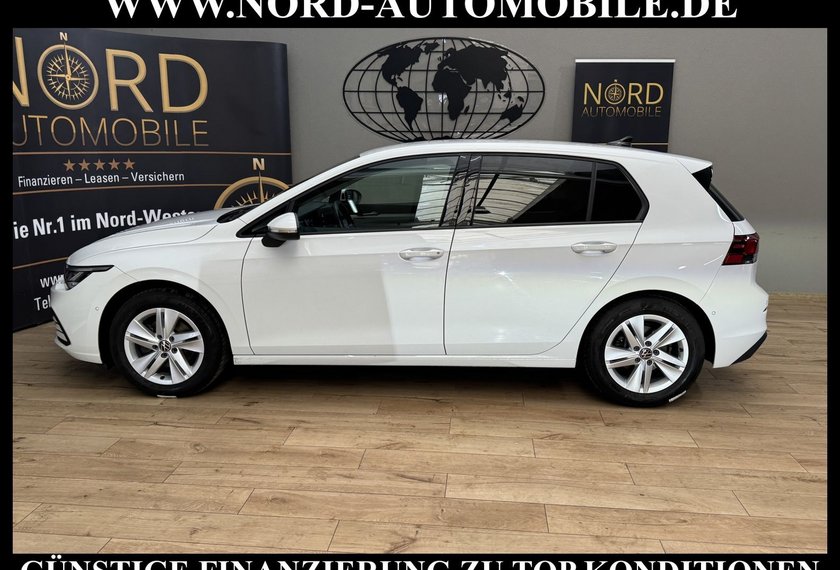 Volkswagen Golf Golf VIII Lim.1.5 eTSI DSG Head-Up/Side&amp;Lane/Nav