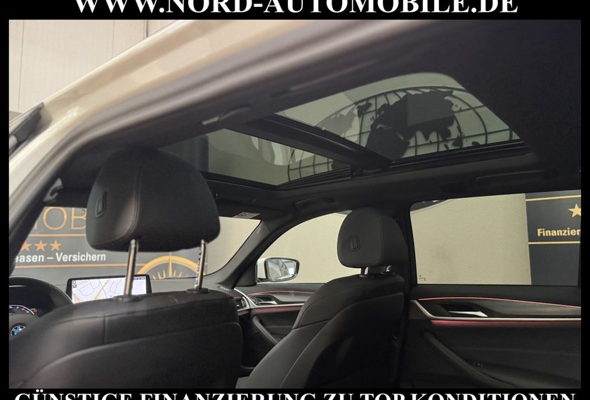 BMW 520 520 d Touring M Sport *DriveAssProf*Pano*Head-up